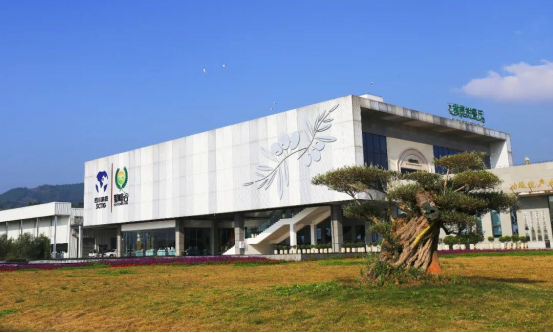 6928aadc-3a61-40af-8bd3-0181e920d81f 6928aadc-3a61-40af-8bd3-0181e920d81f