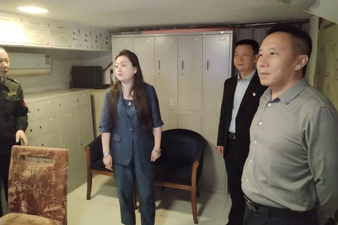 c82eb1e1-38f3-47bb-98fa-25c66ea305b5 c82eb1e1-38f3-47bb-98fa-25c66ea305b5