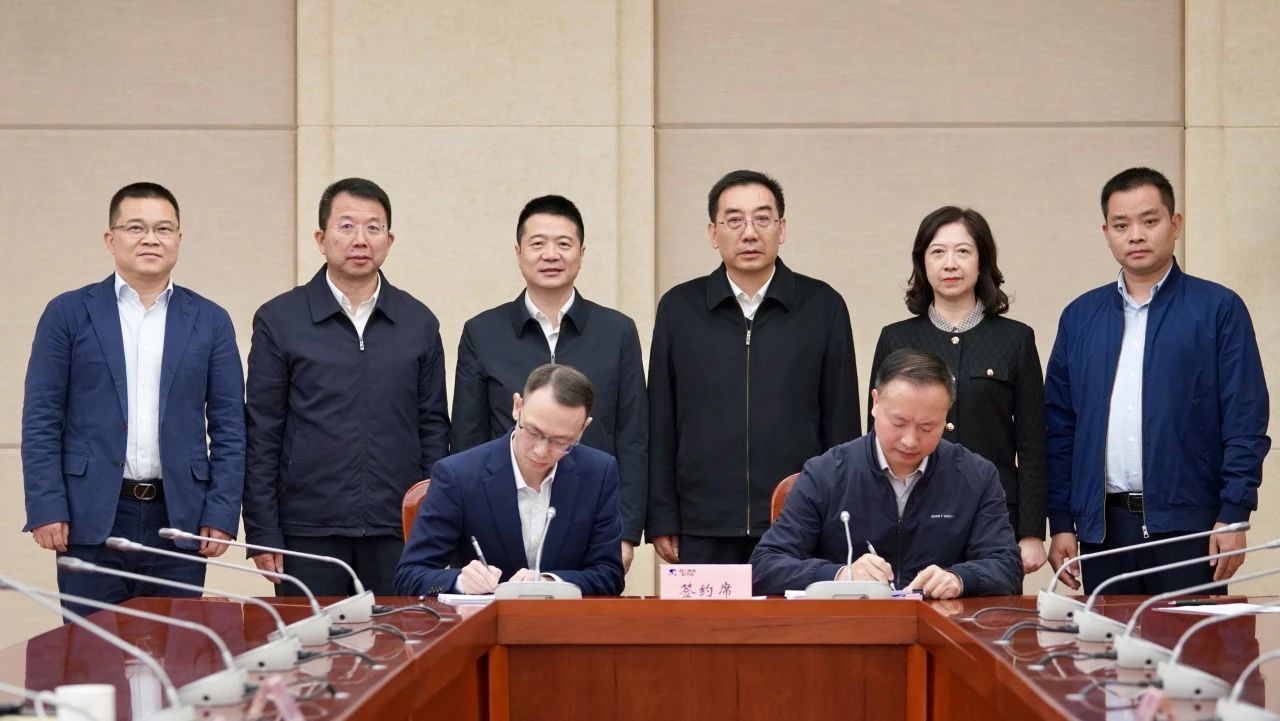 11eb031d-33d4-4bfc-b493-bddb83050fd3