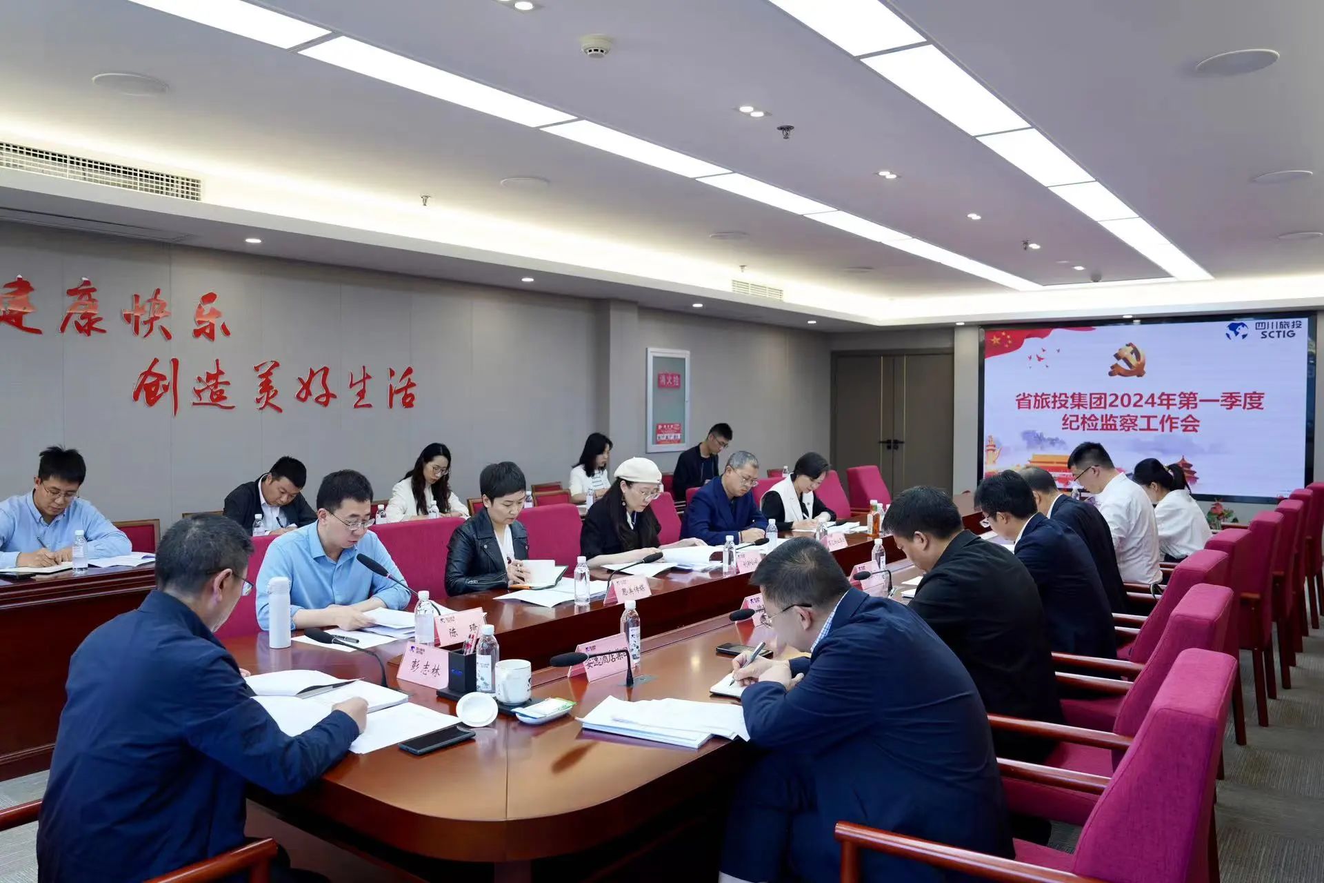 d3b1f5d7-1600-43f8-8e00-8e03e8118c27 d3b1f5d7-1600-43f8-8e00-8e03e8118c27