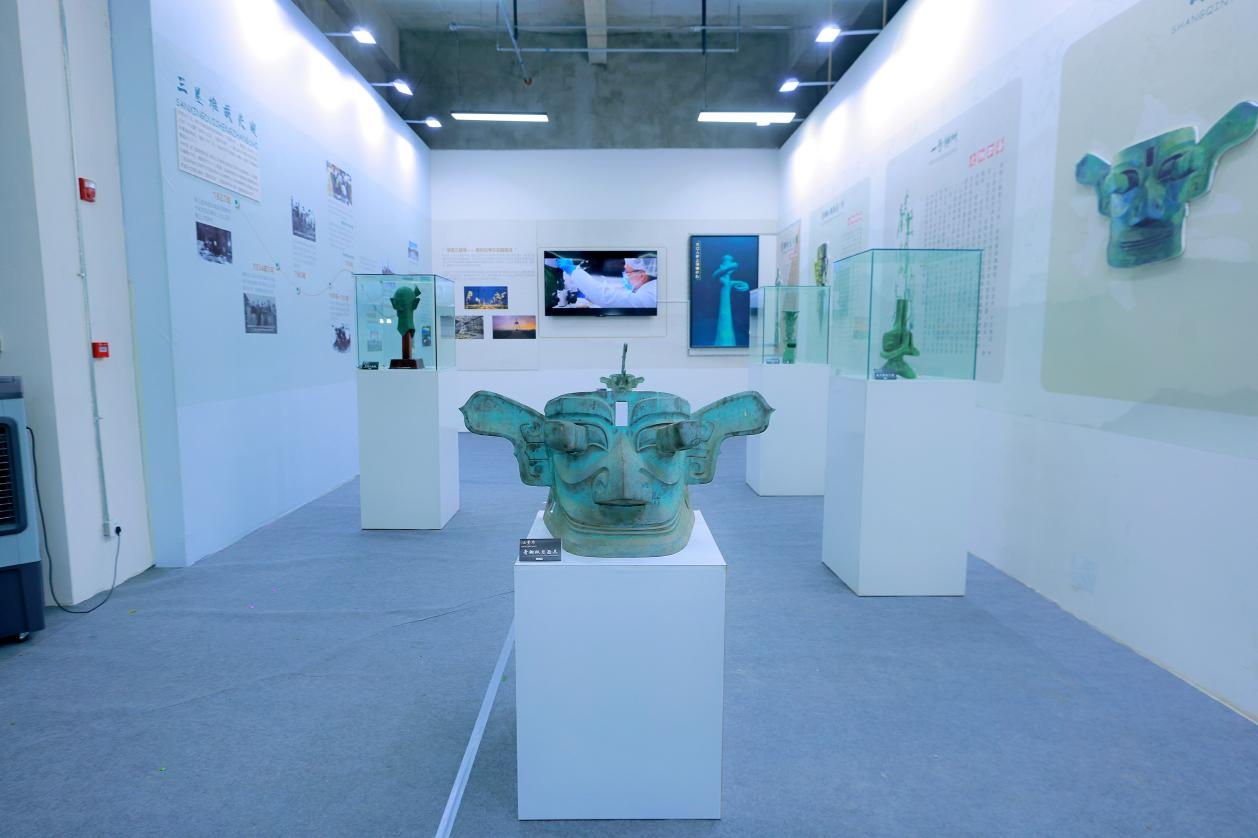 2dc076b3-6864-41ec-9a6b-26173b885a30 2dc076b3-6864-41ec-9a6b-26173b885a30